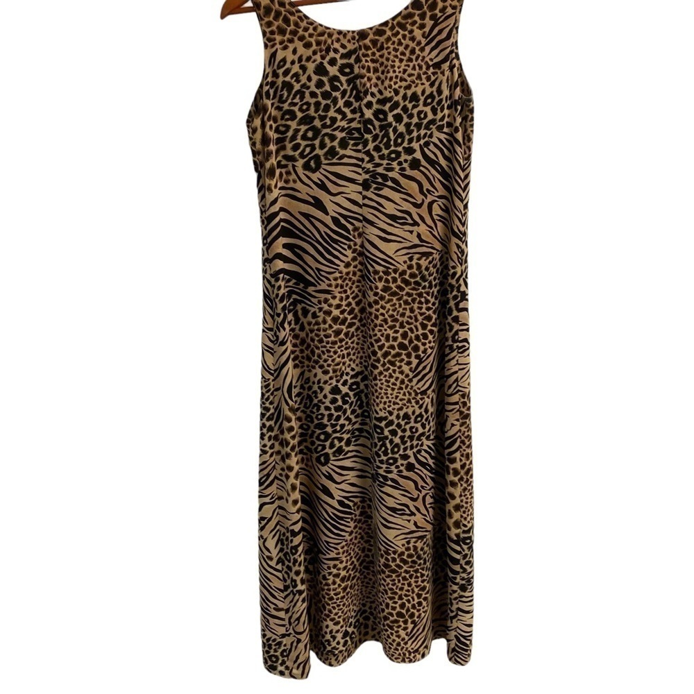 Animal print maxi dress.‎